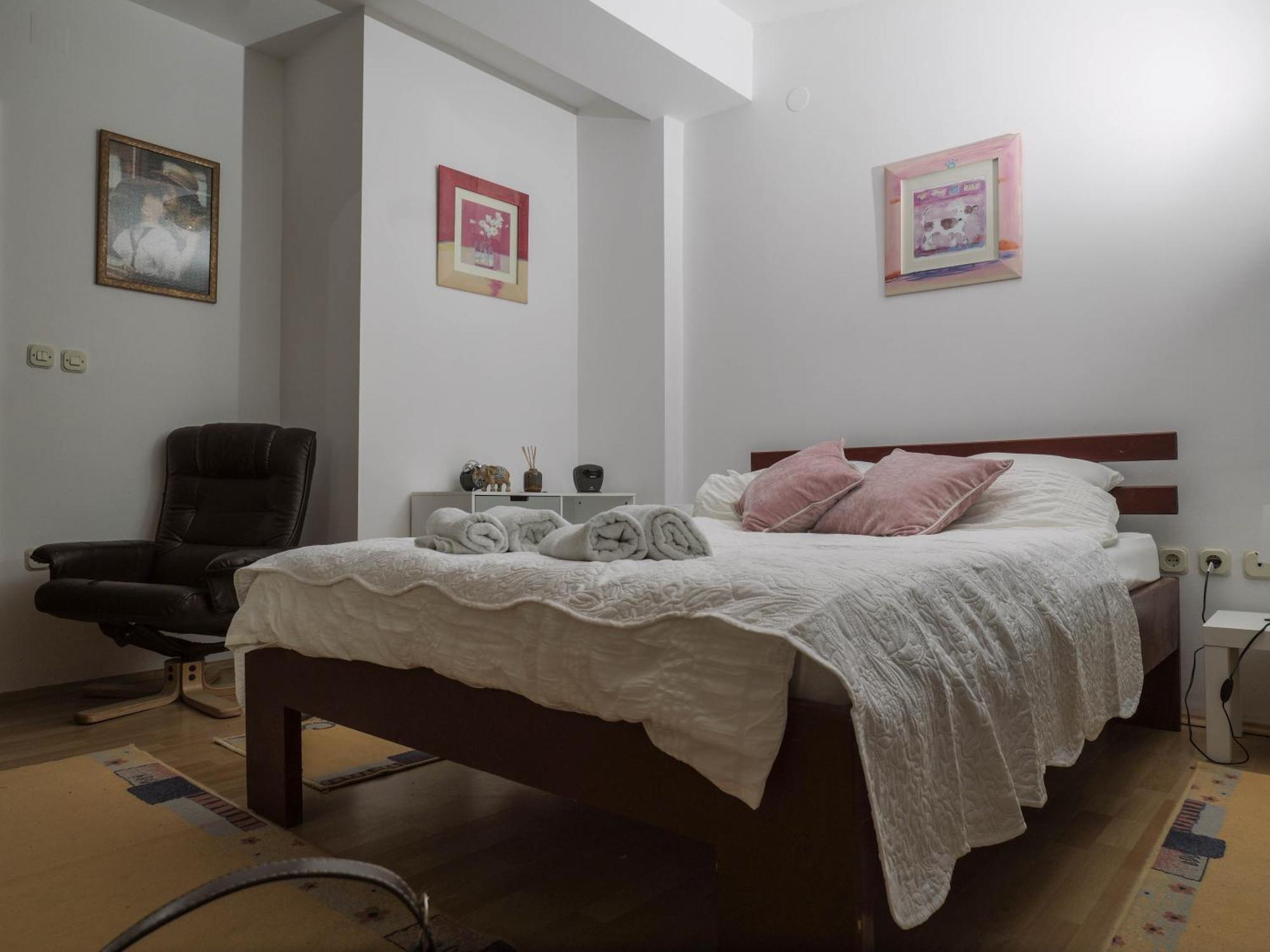 Quietude In Apartment *